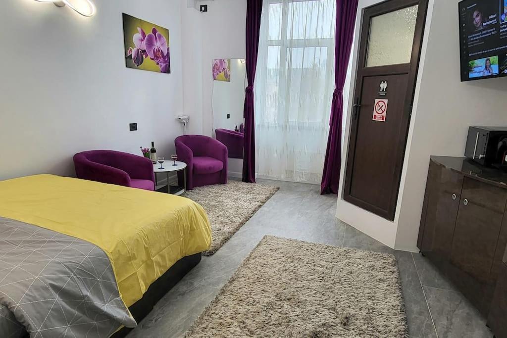 Garsoniera Centru Vechi English Park Craiova Exteriér fotografie